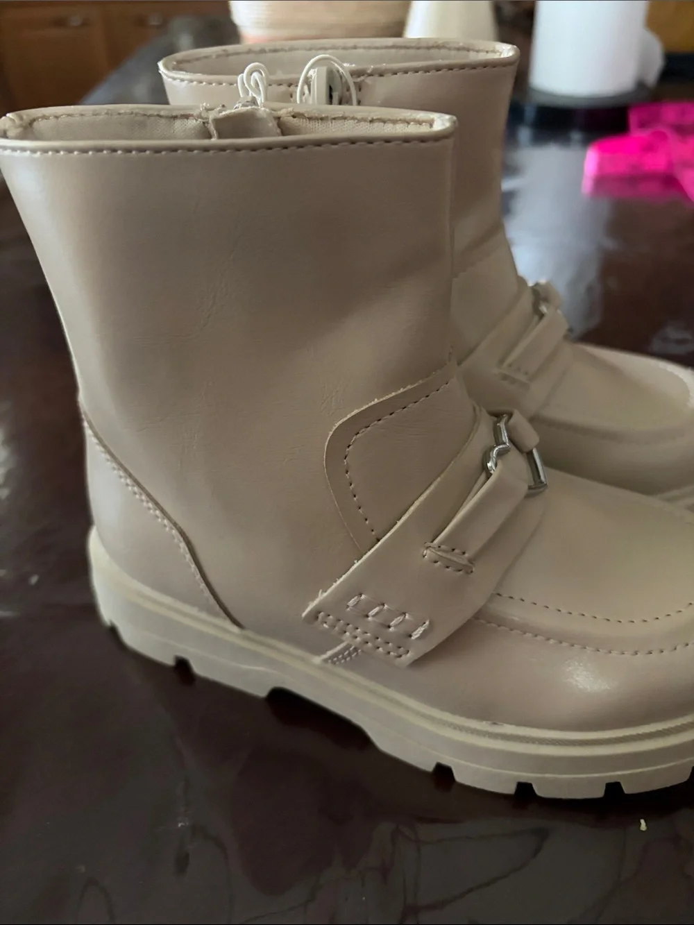 Zara chic cream